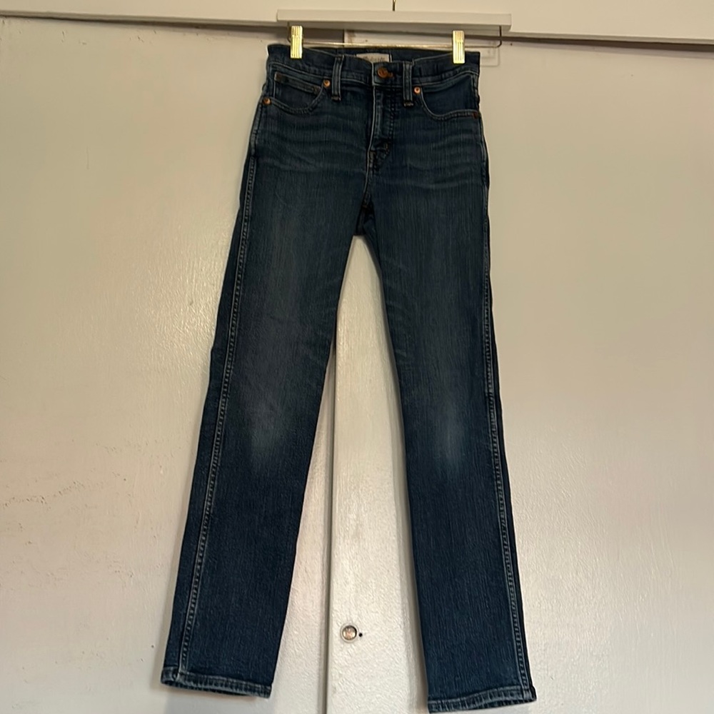 Madewell  woman slim straight jean. Size 25